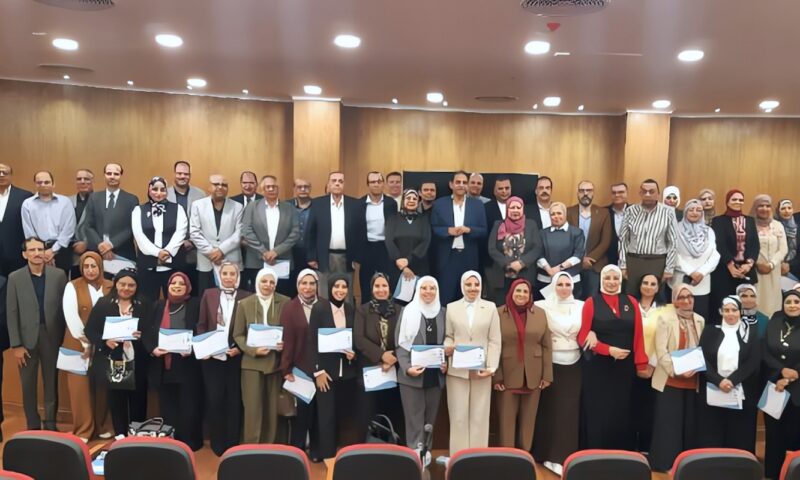 رئيس جامعة بورسعيد يشهد ختام دورات إعداد القيادات لعام 2026.. صور