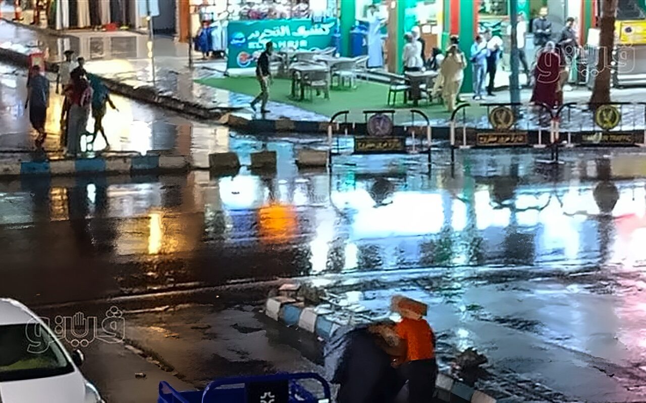 الطقس الآن.. سقوط أمطار متوسطة على مرسى مطروح (صور)