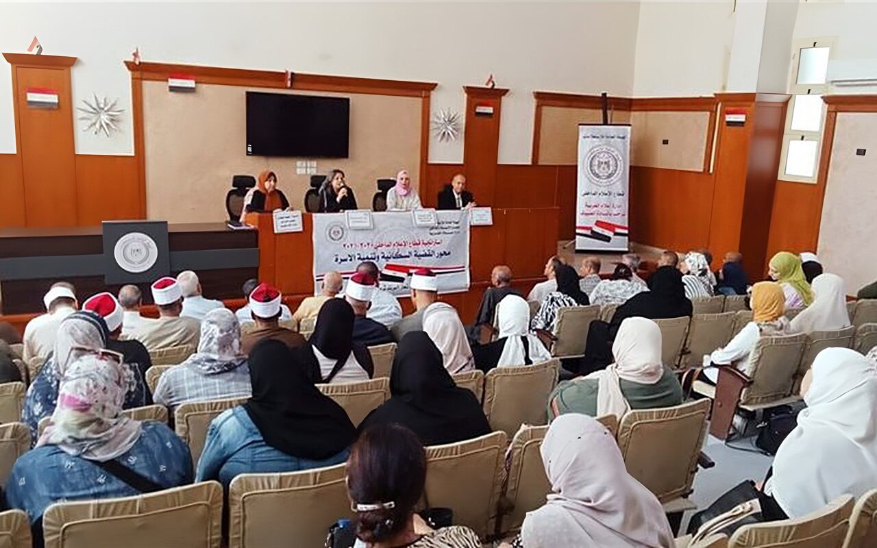 54 فعالية و4935 مشاركًا.. هيئة الاستعلامات تكثف حملات التوعية بالقضية السكانية
