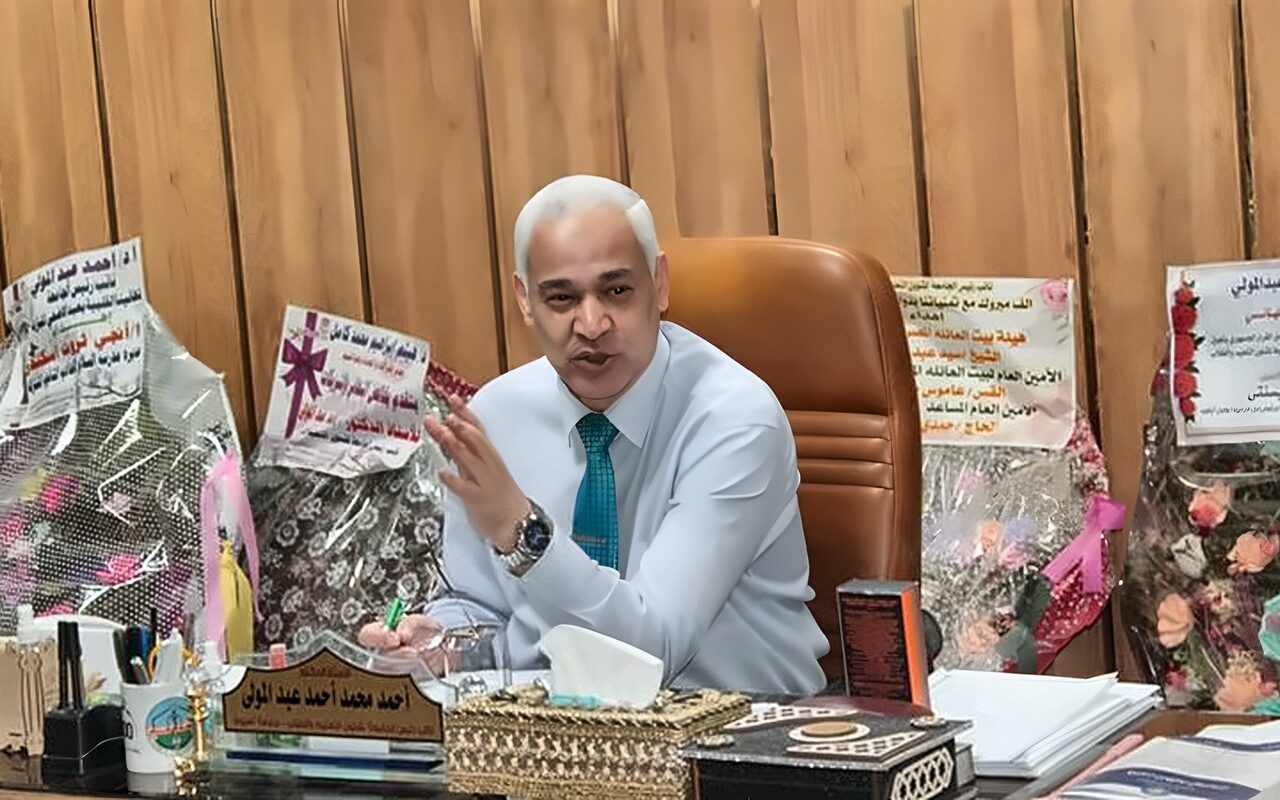 “فيتو” انفردت بالتفاصيل، القضاء الإداري يؤجل دعوى حسم رئاسة جامعة أسيوط لنوفمبر القادم