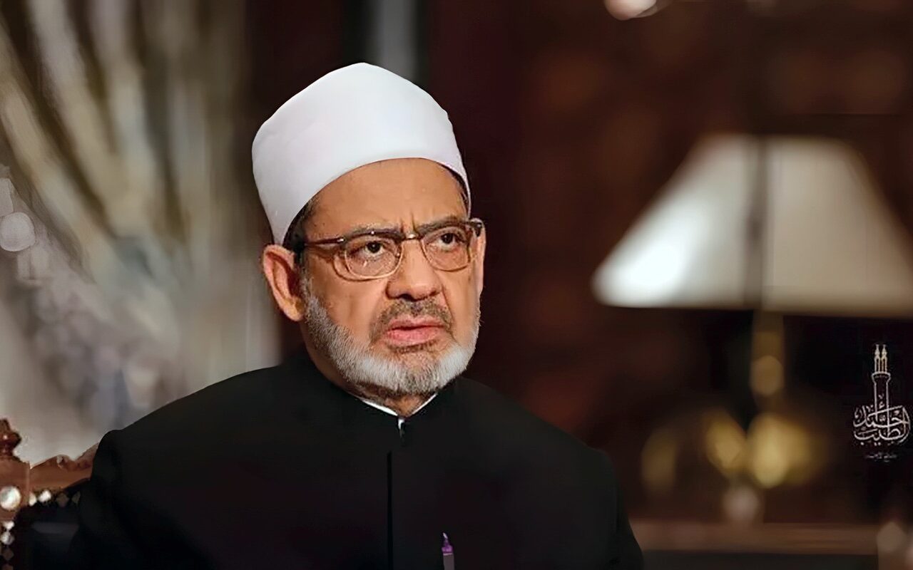 شيخ الأزهر ينعى الطالب أمير عبد الحميد: قلوبنا يعتصرها الألم لفقدان طفلٍ في عمر الزهور