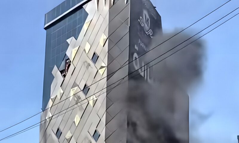 السيطرة على حريق نشب أعلى سطح عقار بسراي القبة .. تفاصيل