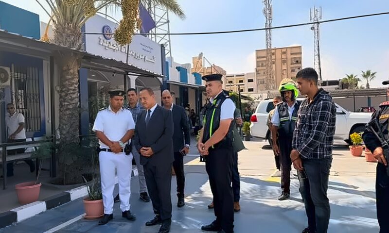 مدير أمن دمياط يتفقد الوحدات المرورية ويؤكد على حسن معاملة المواطنين