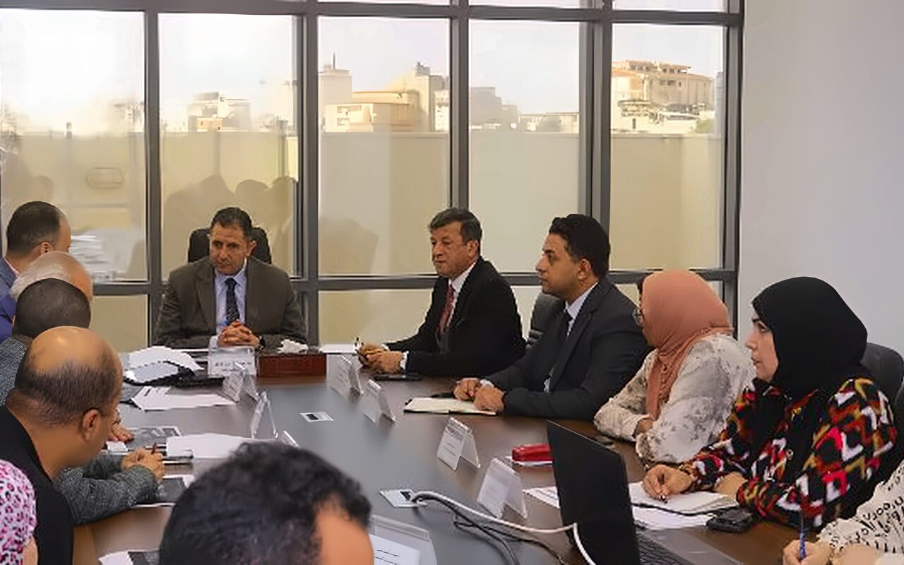 محافظ دمياط يتابع خطة مشروعات مديريتي الشئون الصحية والإسكان والمرافق