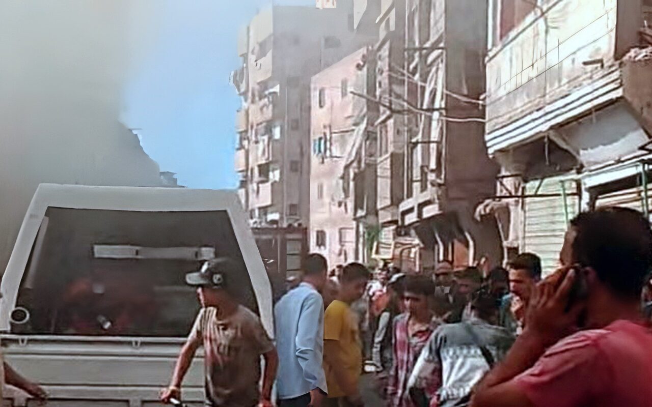 السيطرة على حريق بمخزن إسفنج وأنتريهات بدمياط
