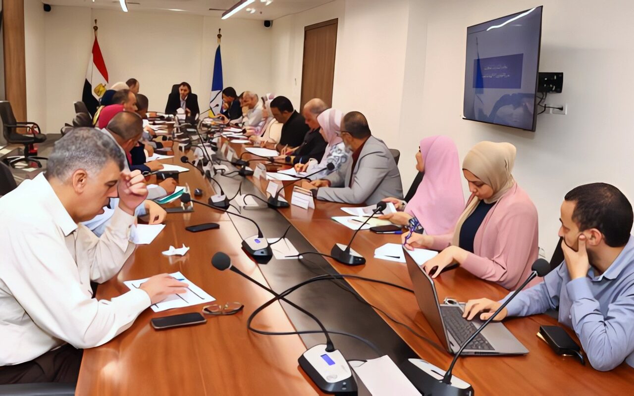 اخر مستجدات ملفات التصالح والمتغيرات المكانية ومعدلات إنجاز الطلبات بدمياط