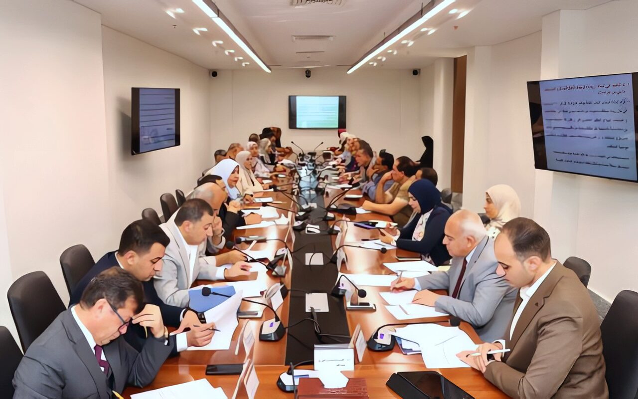 تعرف على أعمال لجنة الإصحاح البيئي ومنظومة النظافة وجهود التشجير بدمياط