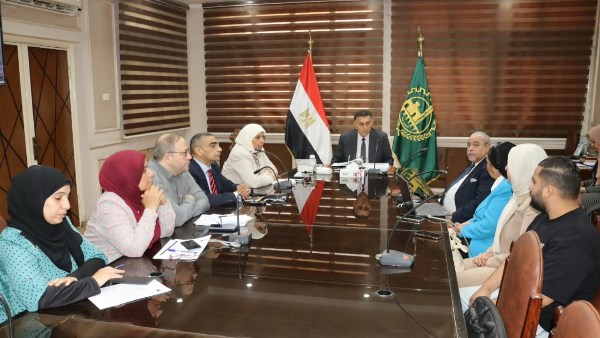 محافظ القليوبية يناقش مخطط تحويل «القلج» إلى مدينة.. ويؤكد أهمية وضع رؤية عمرانية متكاملة للمنطقة
