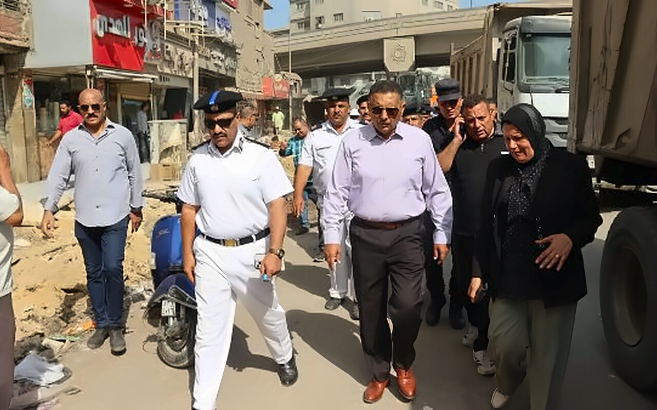 محافظ القليوبية يشهد حملة مكبرة لإزالة الإشغالات بشارع 15 مايو بشرق شبرا الخيمة
