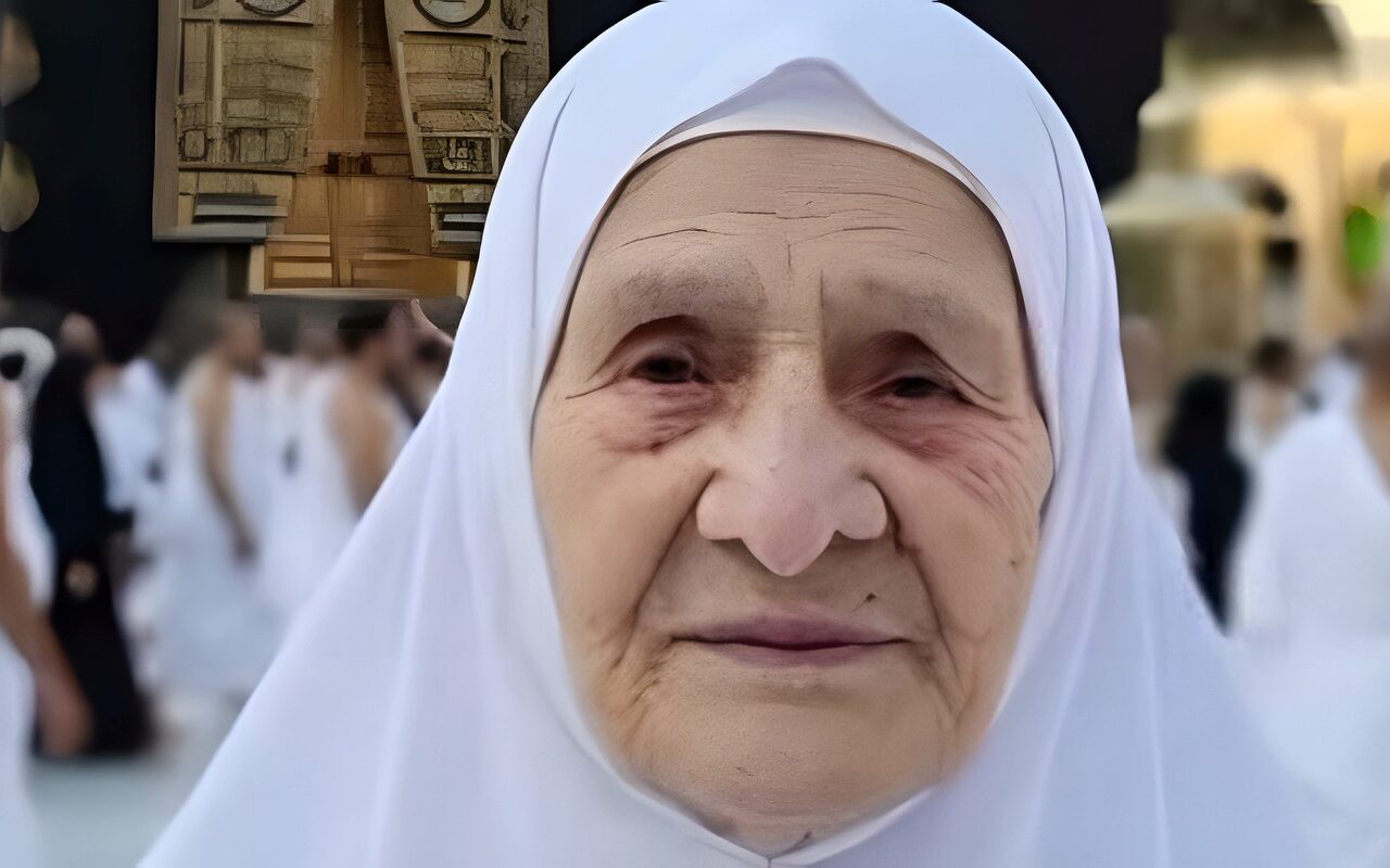 عمرها 107 أعوام.. أهالي شبين القناطر يشيعون جثمان أكبر معمرة