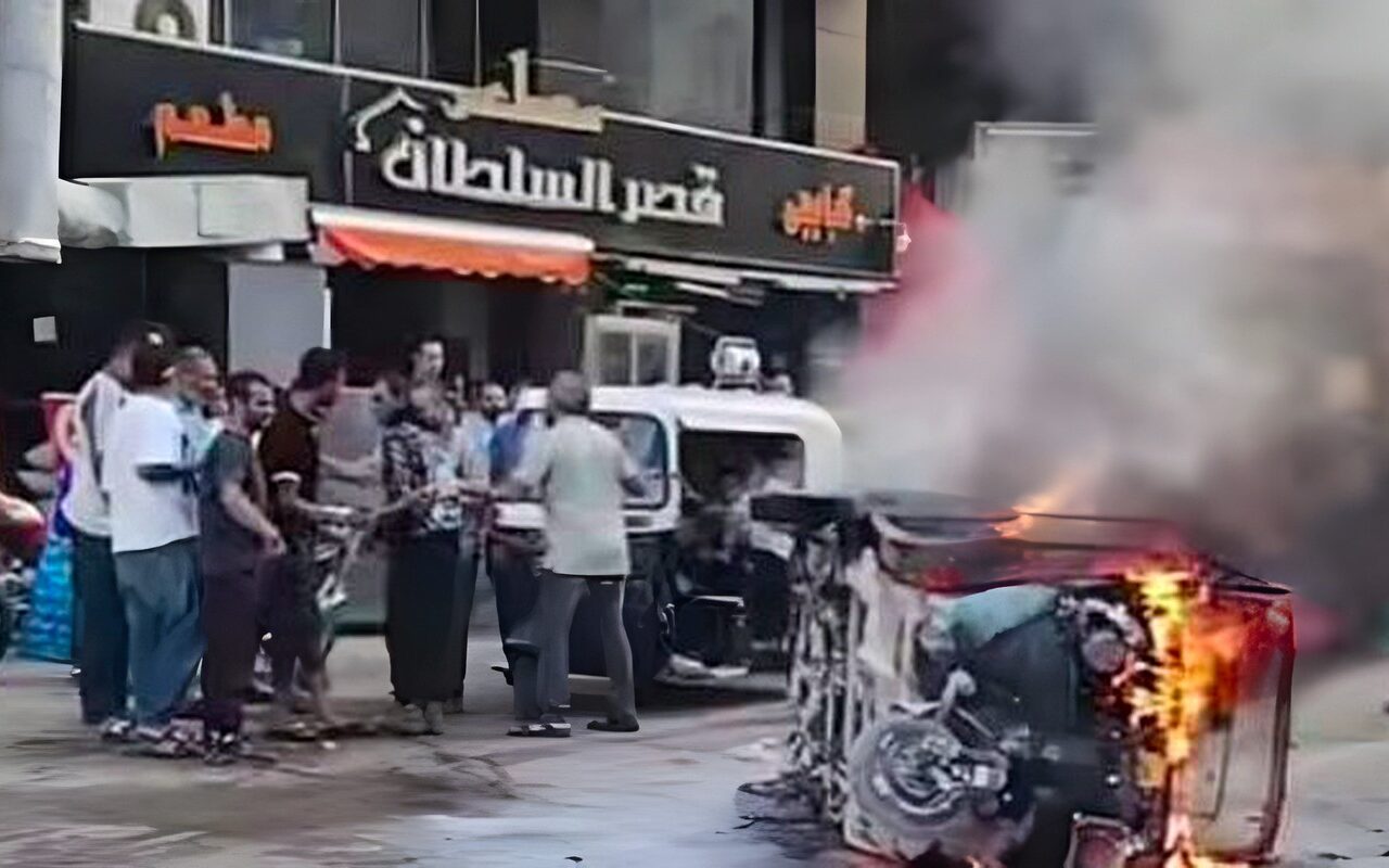 حريق يلتهم توكتوك في الخصوص