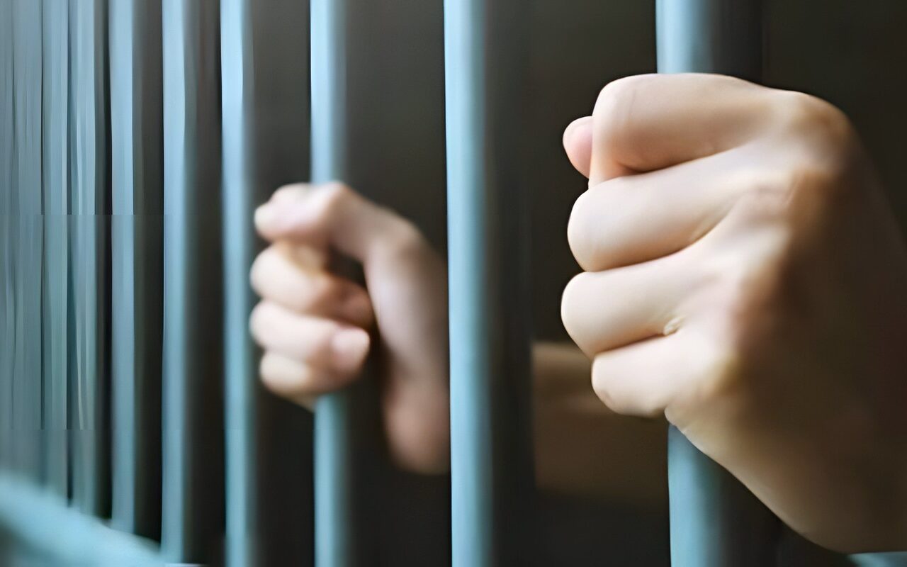 حبس المتهم بقتل شقيقه الأصغر في قرية بقيرة ببنها