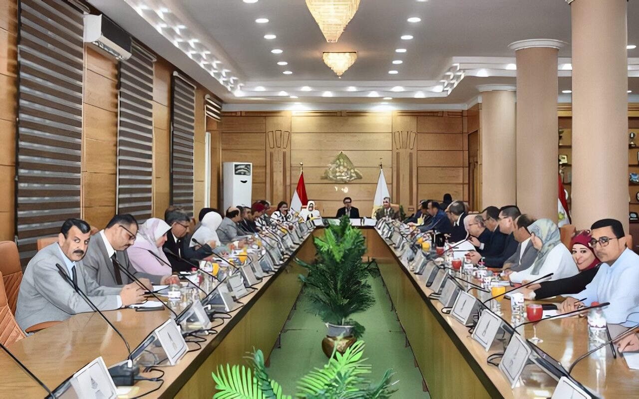 مجلس جامعة بنها يعتمد نتائج جوائز النشر الدولي ويعلن إطلاق 4 منصات رقمية جديدة