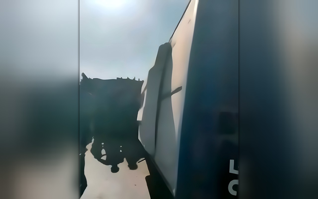 إصابة سائق في انقلاب حافلة مدرسية على طريق «المنصورة – شربين» بالدقهلية