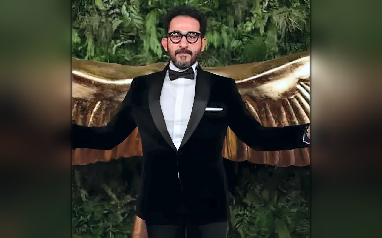 ”كل واحد عنده حدوتة مخبيها”..  رسالة تشويقية لفيلم أحمد حلمي الجديد