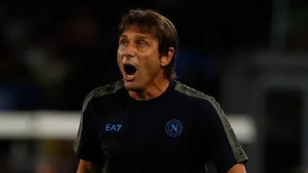 أنطونيو كونتي مرشح لتدريب مانشستر يونايتد.. هل يرحل مايكل كاريك؟