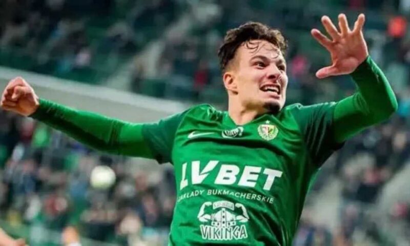 الأهلي يترقب موقف أسد الحملاوي.. 5 ملايين يورو تعرقل الصفقة
