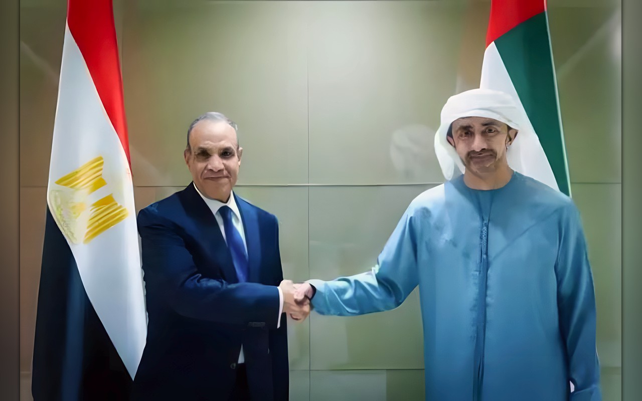 وزير الخارجية يبحث مع نظيره الإماراتي العلاقات الثنائية وتطورات الأوضاع الإقليمية