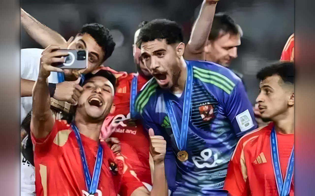 حمزة علاء يقترب من حراسة مرمى الأهلي أمام المقاولون العرب في كأس عاصمة مصر