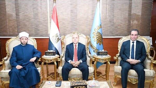 احتفالًا بالعيد القومي الـ228.. محافظ الغربية يستقبل وزير الأوقاف ورئيس الهيئة الوطنية للإعلام