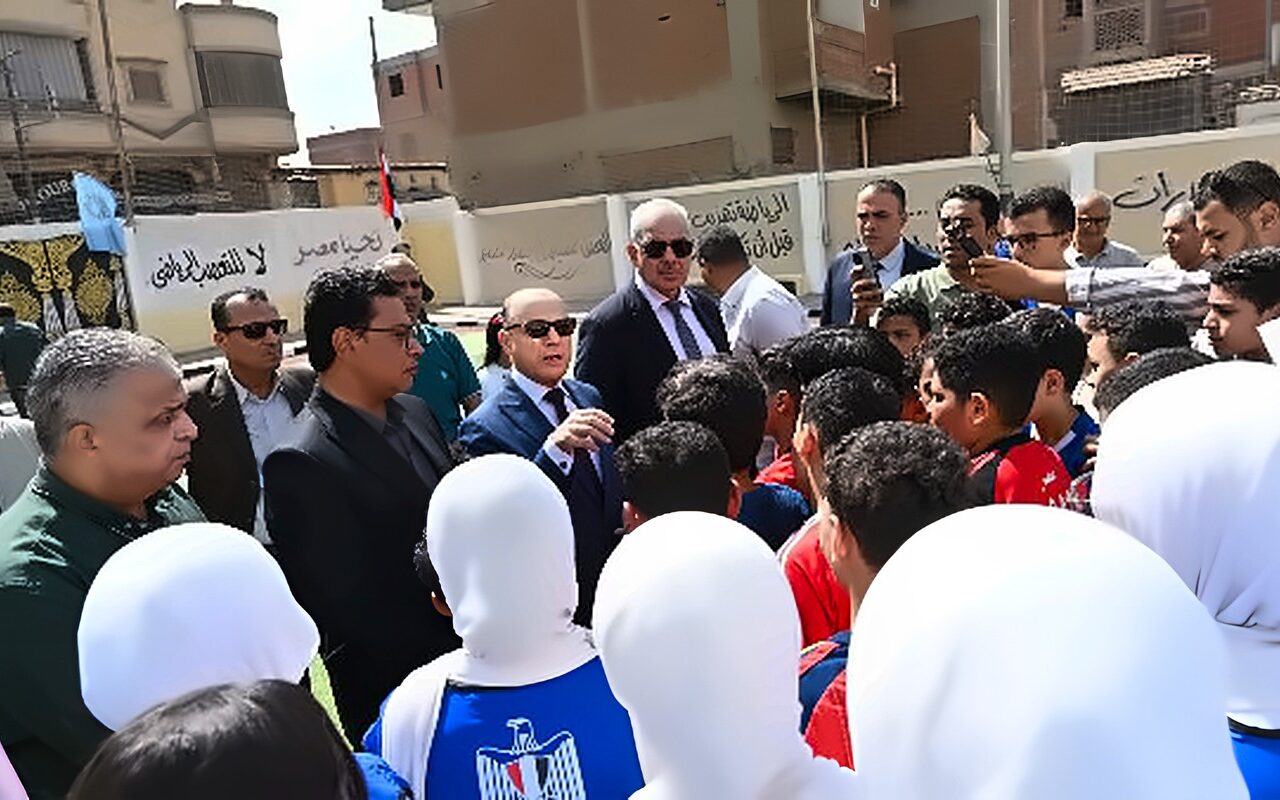 محافظ الغربية للشباب: اعرفوا بلدكم وكونوا جزءًا من بنائها وتطويرها