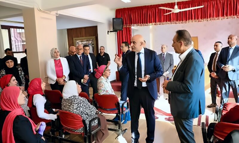 وزير التعليم ومحافظ الغربية يتفقدان المدارس بالمحافظة لمتابعة انتظام العملية التعليمية
