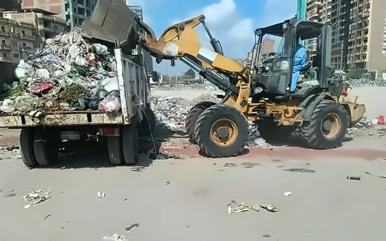 تكثيف أعمال النظافة ورفع 700 طن من بؤر المخلفات والتراكمات بالغربية