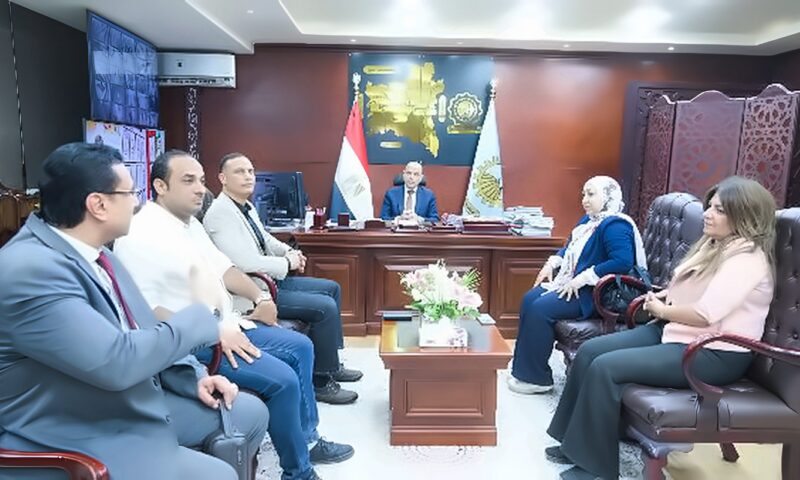 محافظ الغربية يواصل دعم التكتلات الاقتصادية والقرى المنتجة