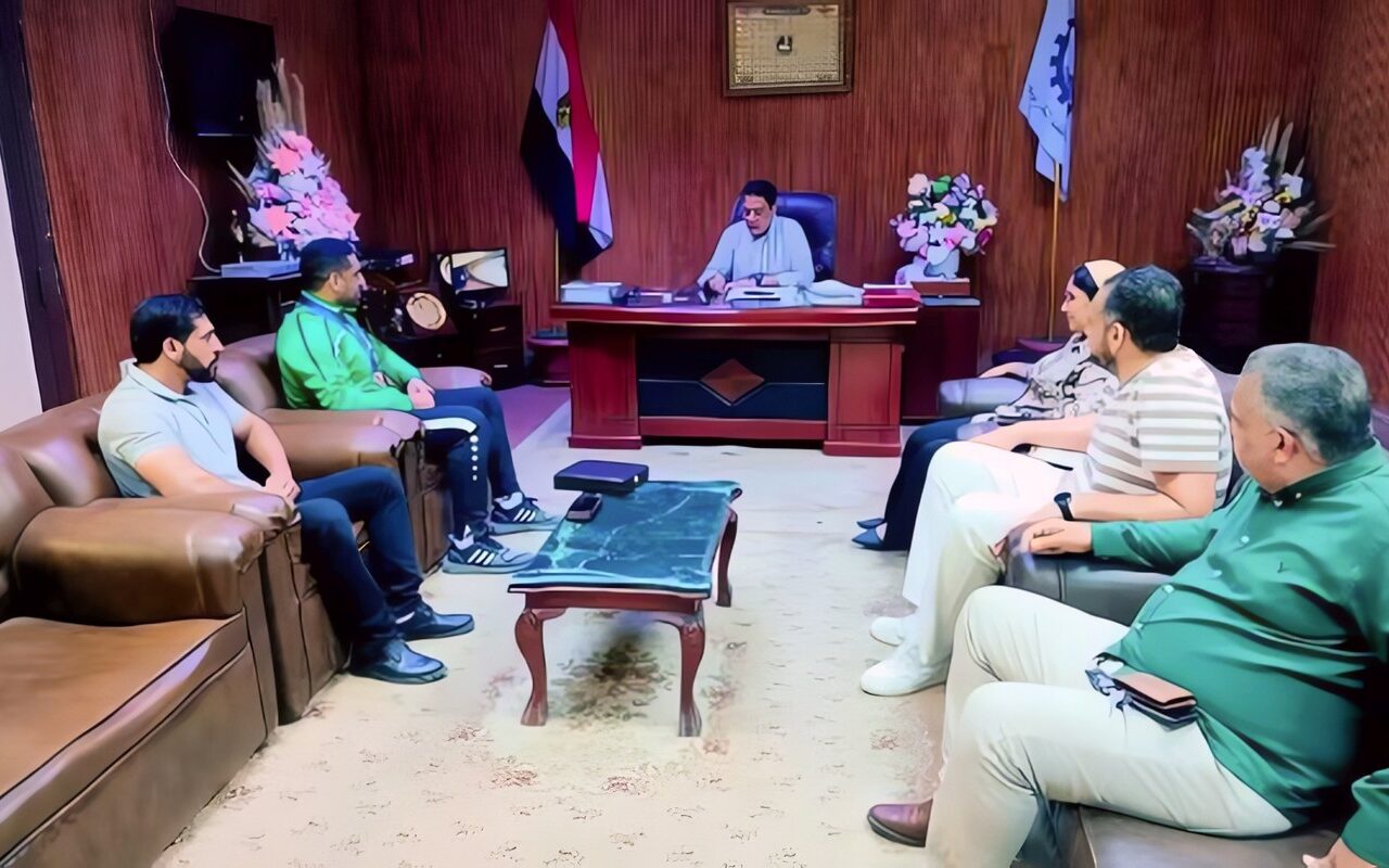 بعد برونزية العالم في الأردن.. تكريم بطل المصارعة حسام ماضي بالغربية