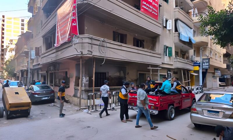 «ساندينه بالخشب».. إخلاء عقار من 5 طوابق في «المحلة» ومحافظ الغربية يأمر بإزالته.. فيديو وصور