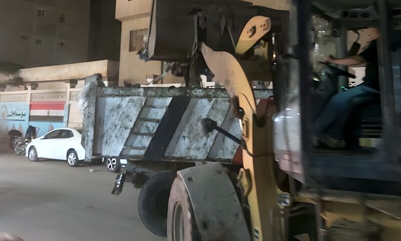 الغربية.. تكثيف أعمال النظافة ورفع 930 طنا من بؤر المخلفات