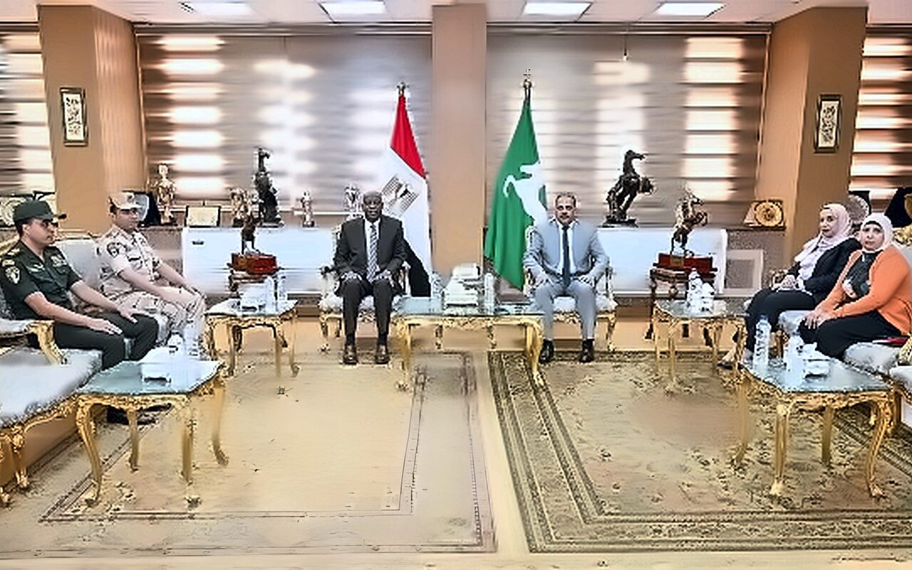 محافظ الشرقية يستقبل رئيس الاتحاد العربي للمحاربين القدماء