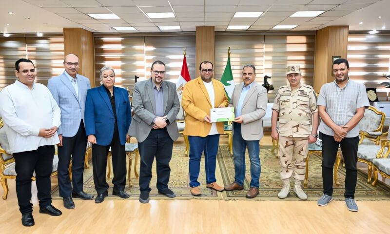 محافظ الشرقية يكرم مديري المستشفيات المتميزة لإجراء 1383 عملية وإجراء جراحيا ومنظارا وقسطرة