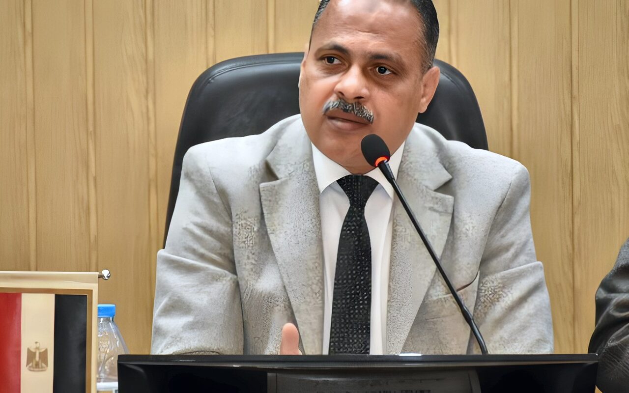 إحالة 83 من العاملين المقصرين للتحقيق بمراكز الزقازيق وديرب نجم والقنايات