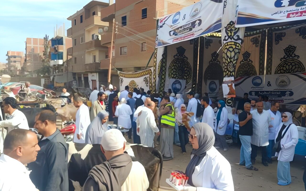 بيطري الشرقية يفحص 14 ألف رأس ماشية وطائر مجاناً خلال قافلة بقرية شلشلمون