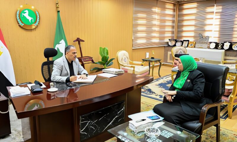 محافظ الشرقية يلتقي عدداً من نواب البرلمان لبحث مطالب المواطنين