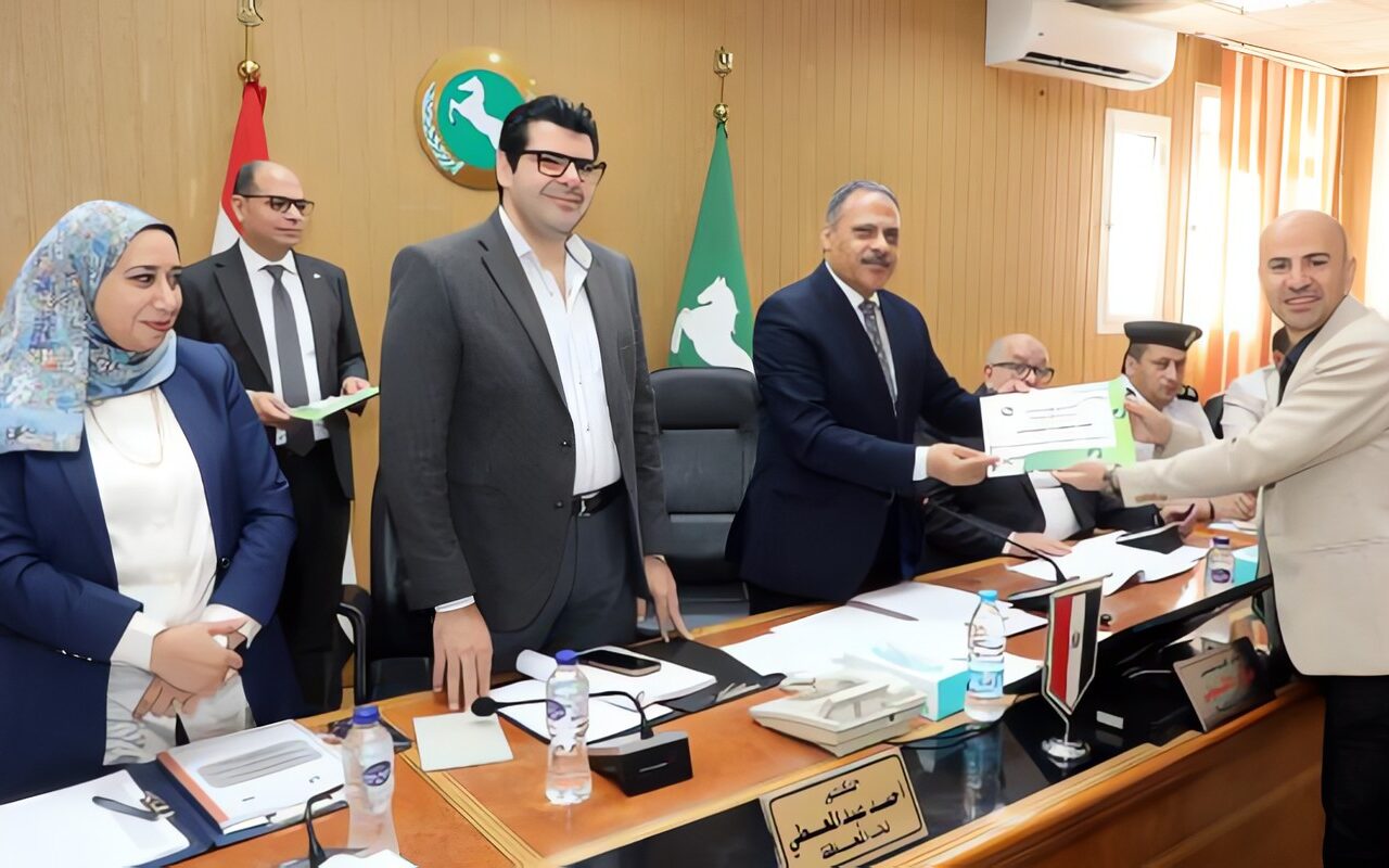 الصحة تفوز في مسابقة التميز الإعلامي ومحافظ الشرقية يكرم الفائزين للعام الثاني على التوالي