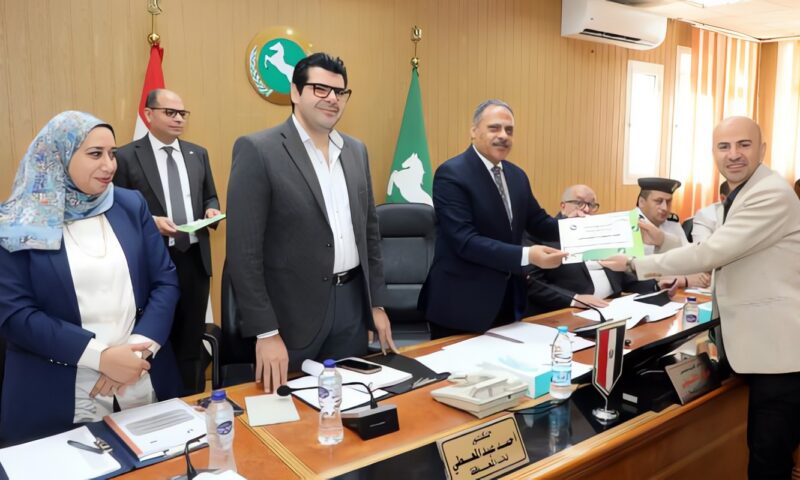 الصحة تفوز في مسابقة التميز الإعلامي ومحافظ الشرقية يكرم الفائزين للعام الثاني على التوالي