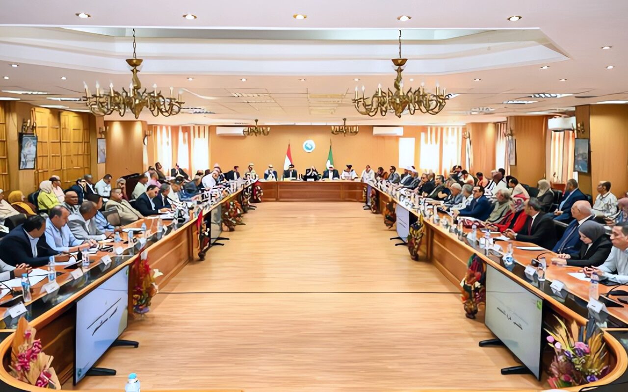 ضبط الأسواق وتخفيض الأسعار والتواصل مع المواطنين..أبرز توجيهات المجلس التنفيذي بالشرقية