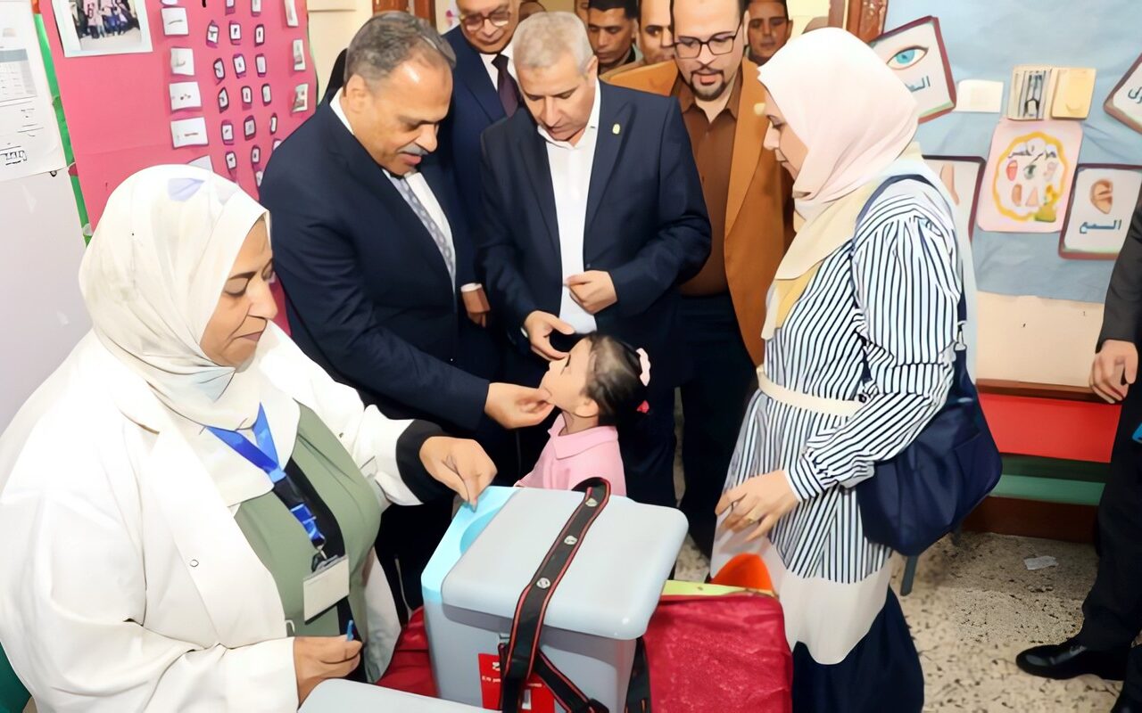 محافظ الشرقية يشهد انطلاق فعاليات الحملة القومية للتطعيم ضد الحصبة والحصبة الألمانية بالزقازيق
