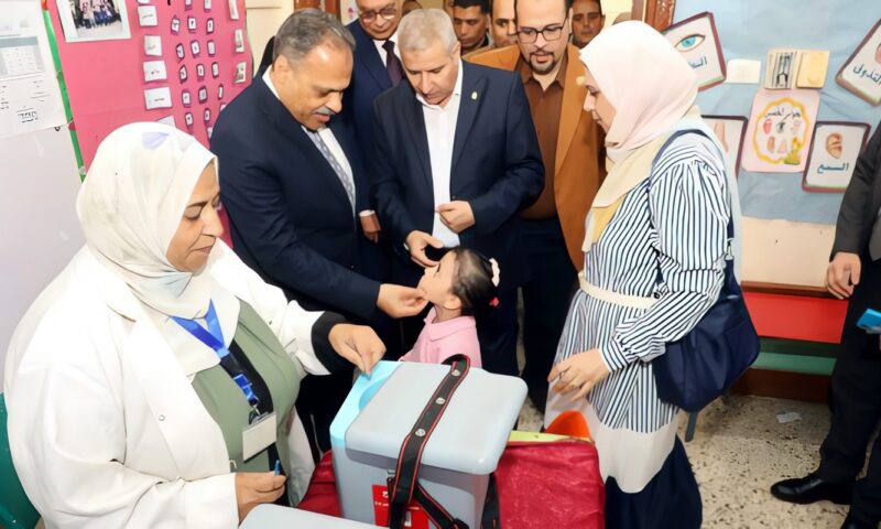 محافظ الشرقية يشهد انطلاق فعاليات الحملة القومية للتطعيم ضد الحصبة والحصبة الألمانية بالزقازيق