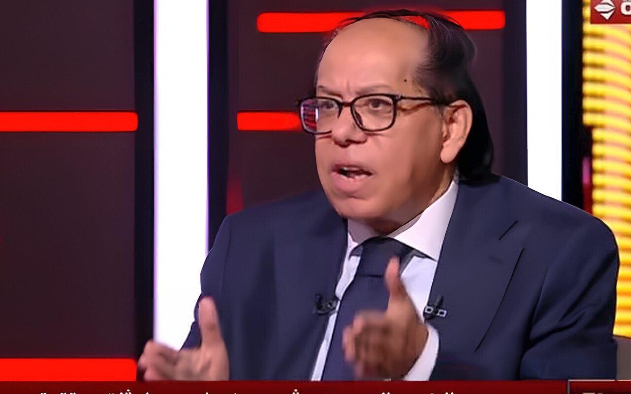 ضياء حلمي: السياسة المتوازنة عززت احترام الشرق والغرب لمصر