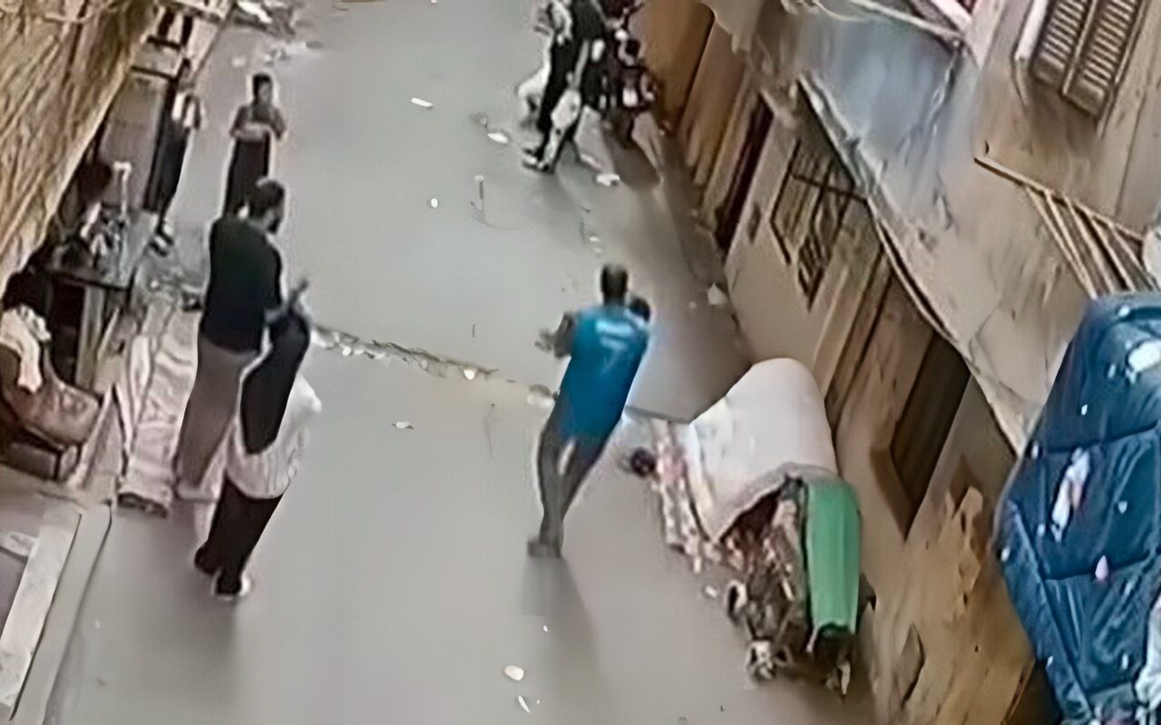 «انكتب له عمر جديد» .. إنقاذ طفل سقط من علو يُشعل السوشيال ميديا