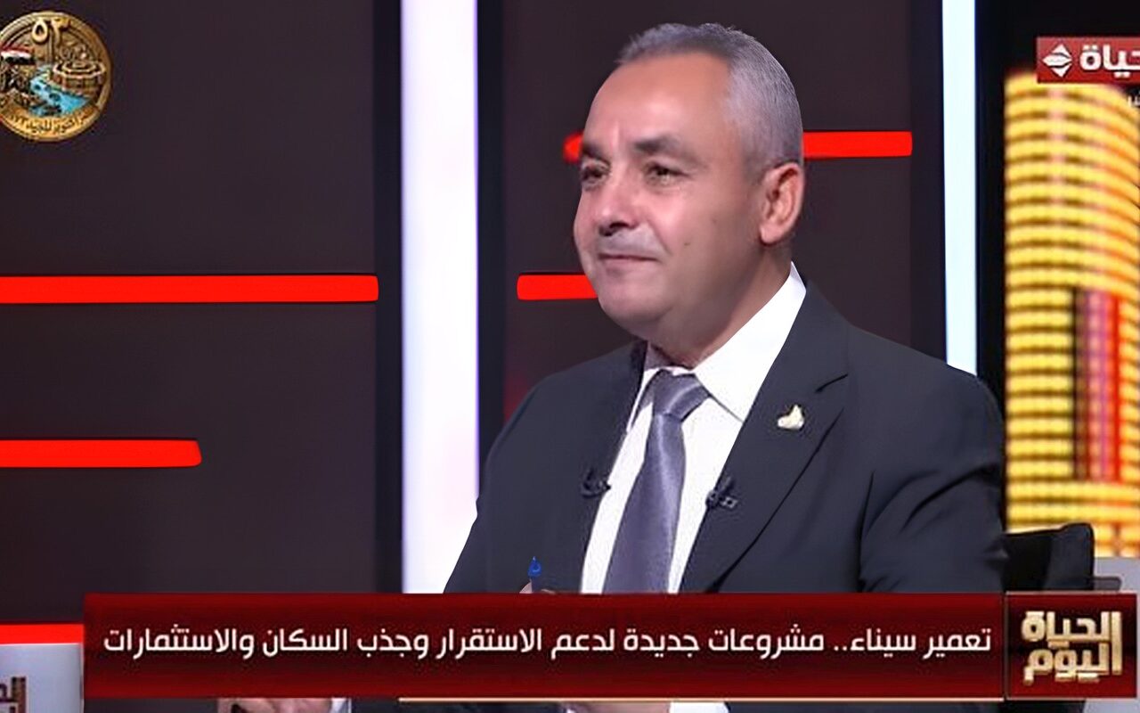 شبكات طرق ومشروعات تنموية.. رئيس جهاز تعمير سيناء: حجم أعمالنا 60 مليار جنيه منذ 2014