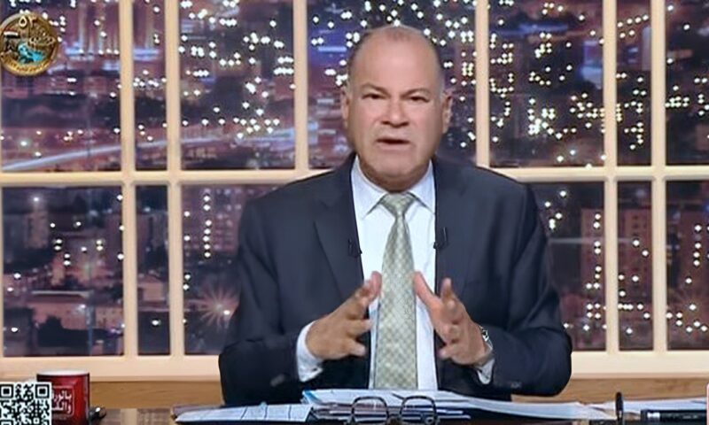 نشأت الديهي يُشيد بتثبيت «ستاندرد آند بورز» التصنيف الائتماني لمصر