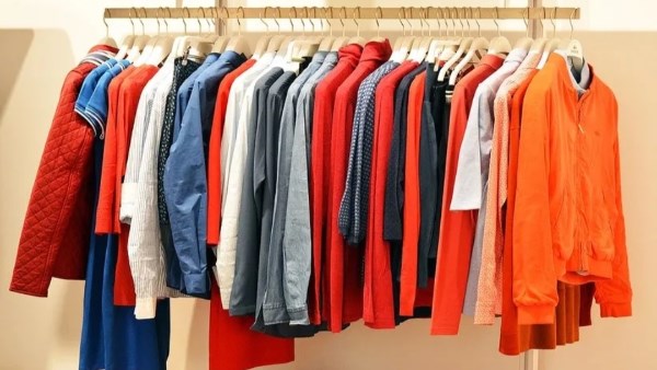 تصل لـ 50%.. رئيس شعبة الملابس الجاهزة يحدد موعد انخفاض الأسعار