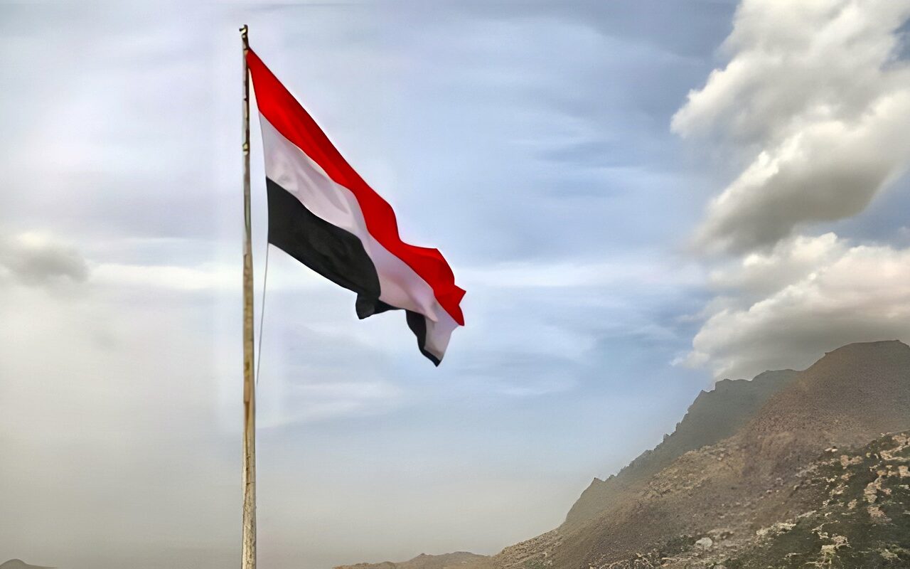 فيصل العواضي: الحكومة اليمنية استنفدت فرص السلام.. والتحرك العسكري يستهدف تحرير المحافظات