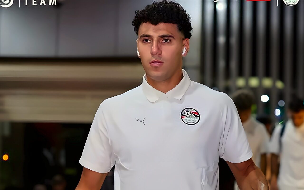 لقطات من وصول لاعبي منتخب مصر إلي ستاد القاهرة لمواجهة جنوب أفريقيا