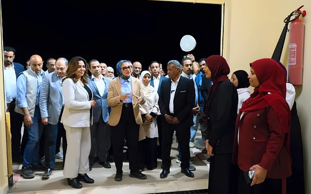 وزيرة التنمية المحلية تفتتح مجمع الصناعات الحرفية بقرية مرزوق