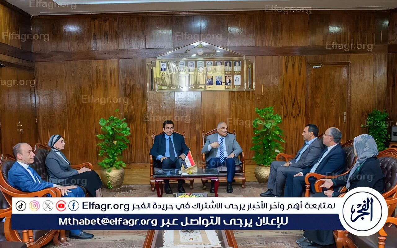 رئيس جامعة طنطا يستقبل وفد مشروع تأهيل المعامل للاعتماد الدولي بوزارة التعليم العالي